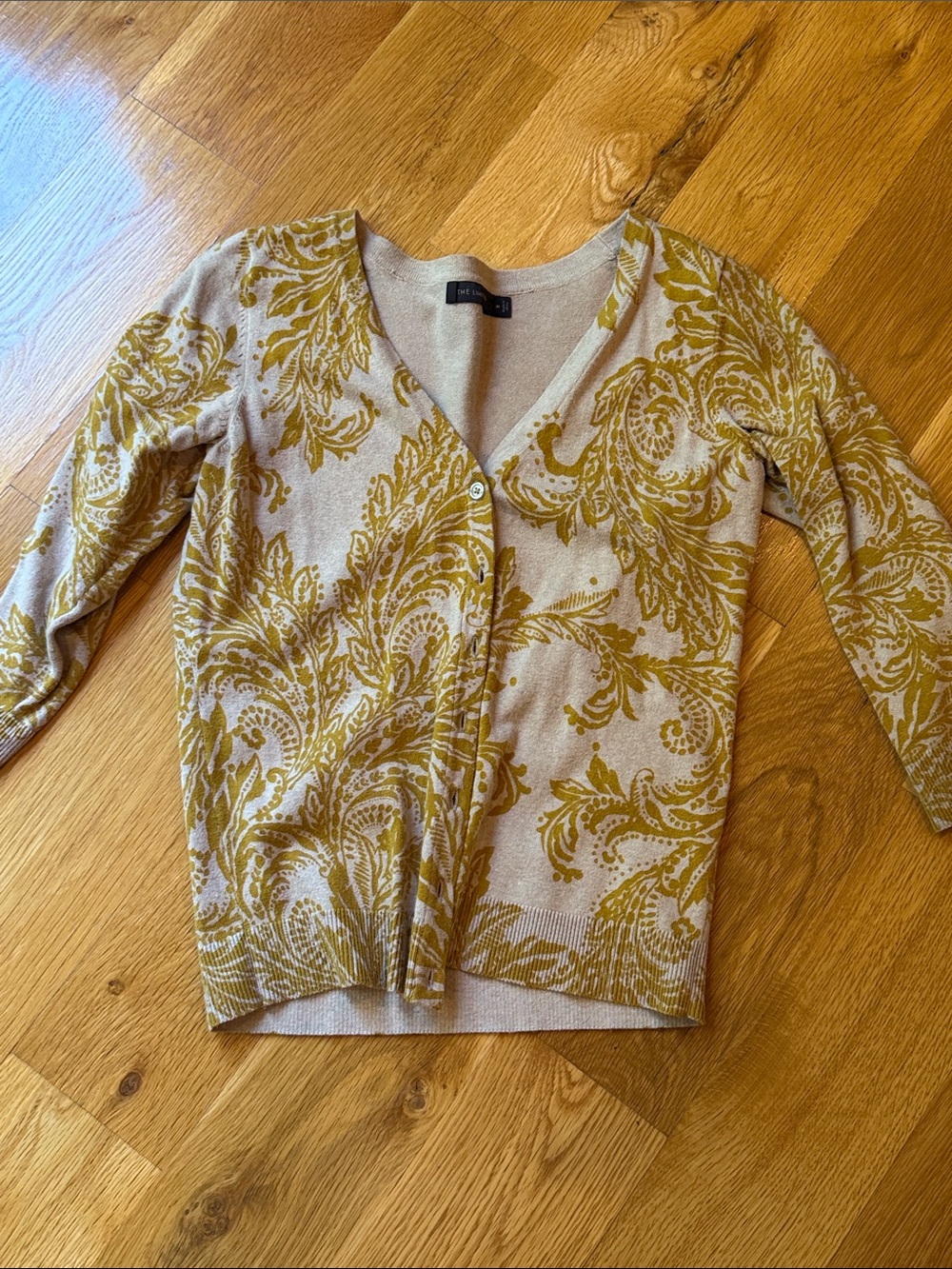 Vintage the limited Beige and Mustard Paisley V-Neck Cardigan medium